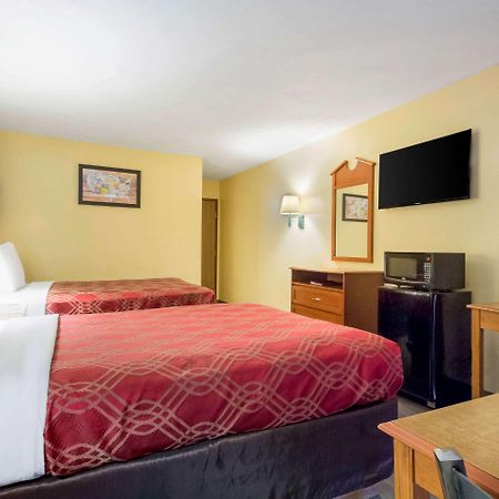 Econo Lodge Lansing - Leavenworth Luaran gambar