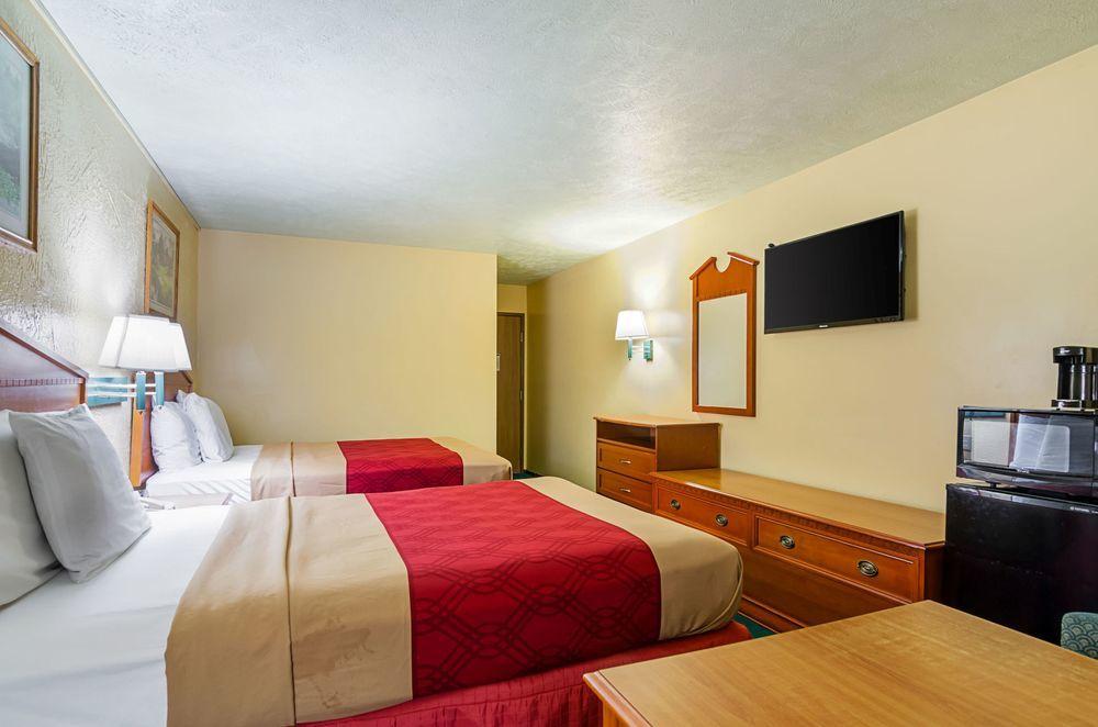 Econo Lodge Lansing - Leavenworth Luaran gambar