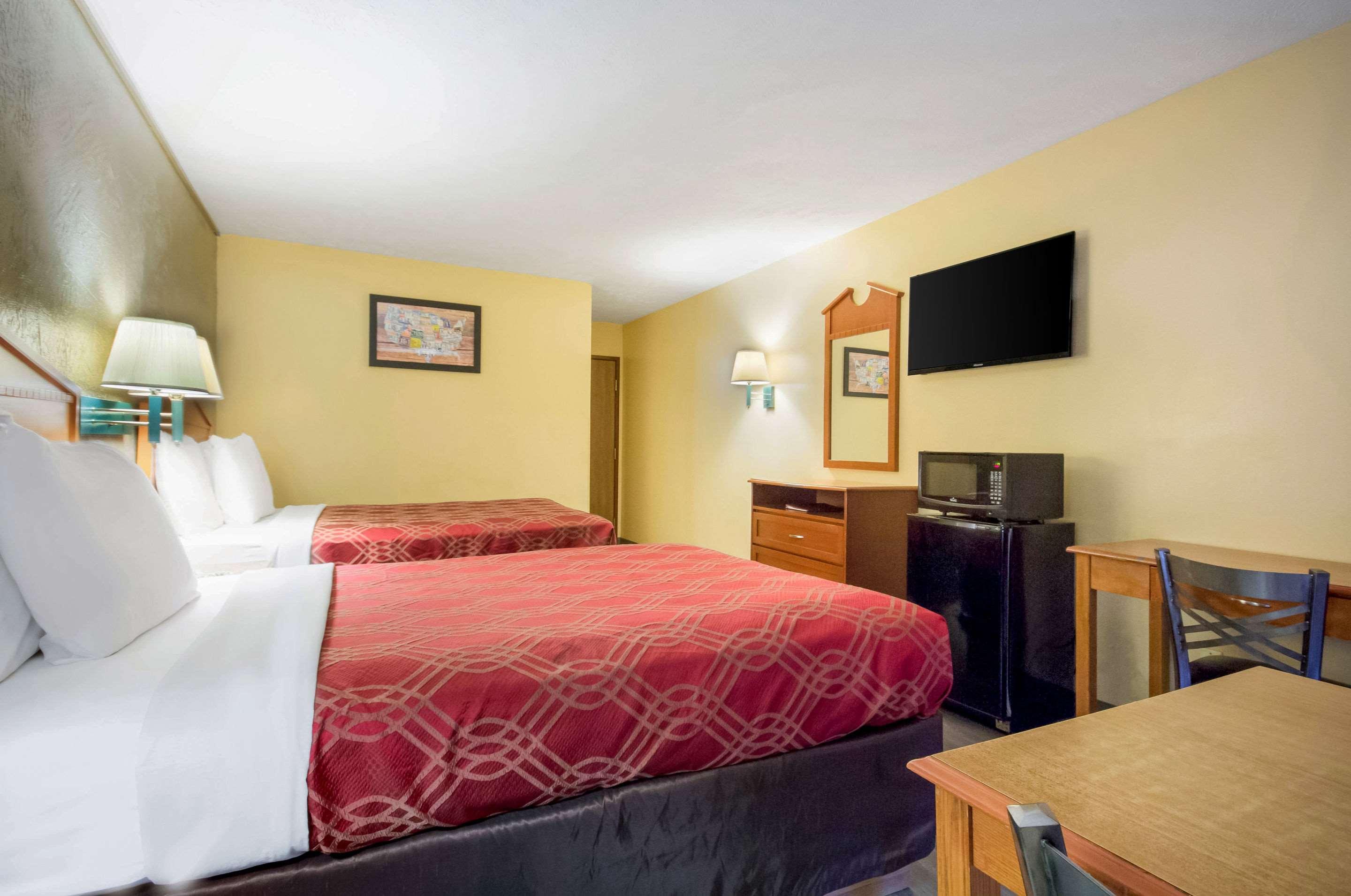 Econo Lodge Lansing - Leavenworth Luaran gambar