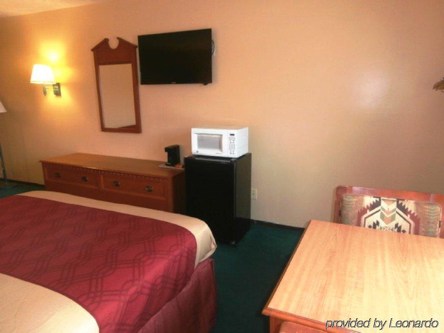 Econo Lodge Lansing - Leavenworth Luaran gambar